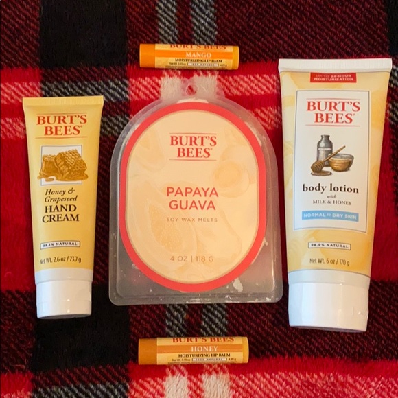 Burts Bees lot - Picture 1 of 3